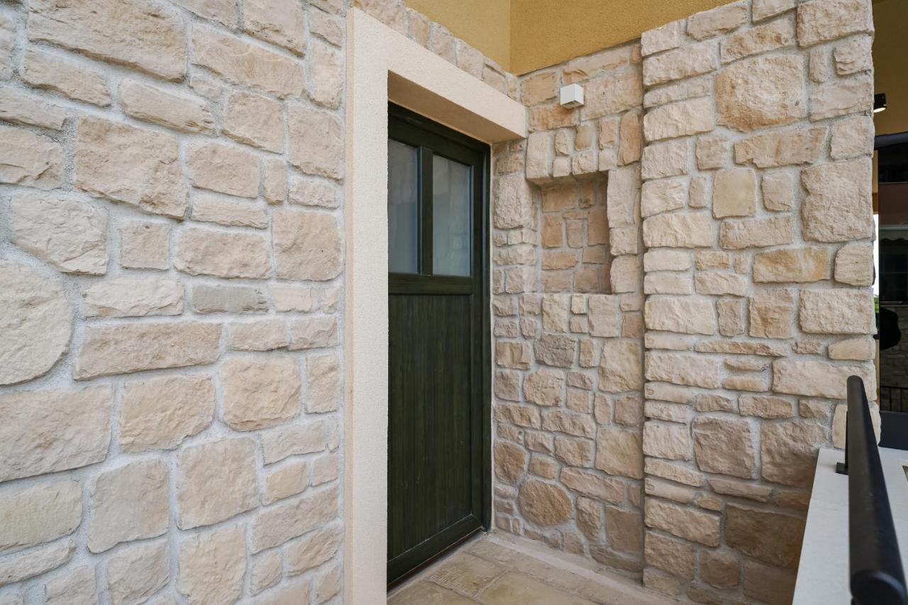 Apartma Teona Luxury With Terrace Sali