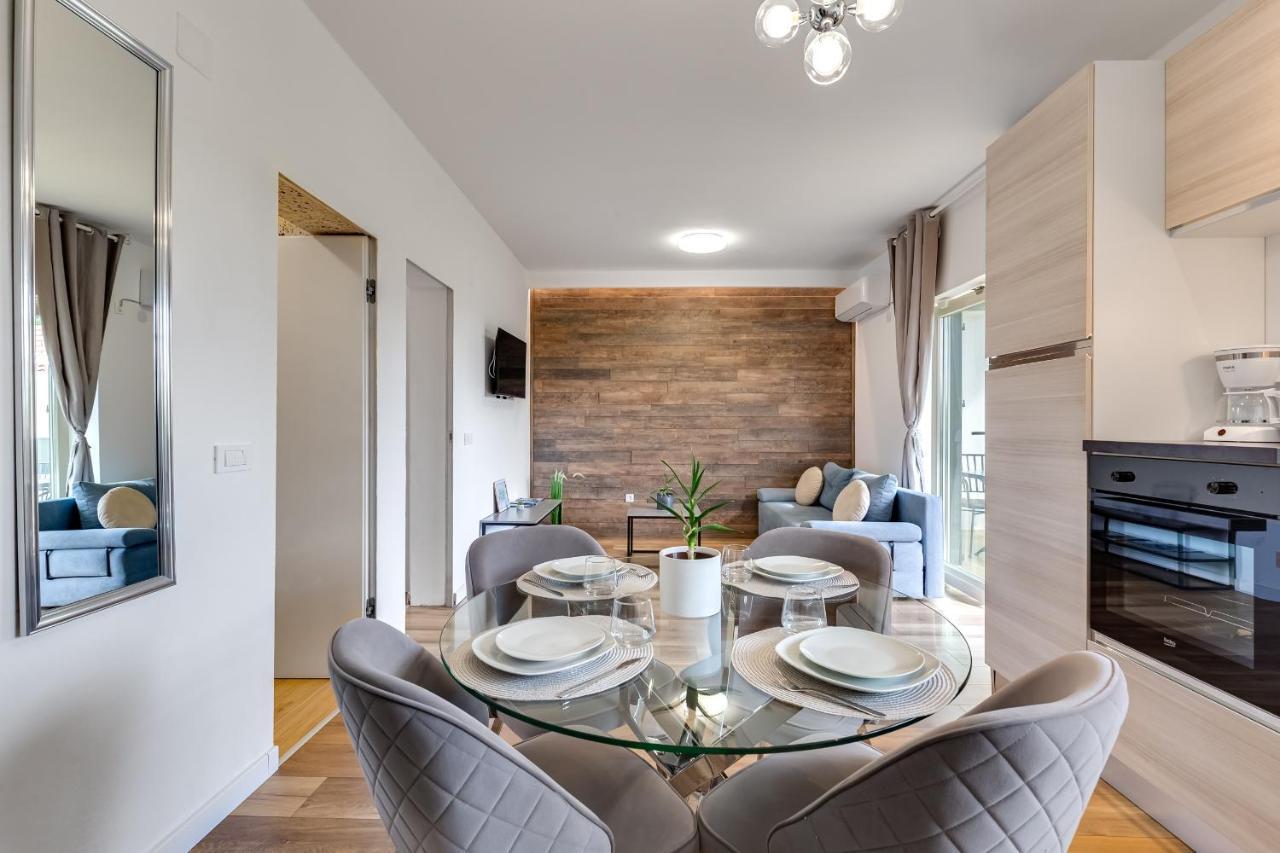 Teona Luxury With Terrace
